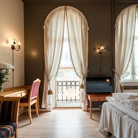 Grand Hotel Хьонефос Екстериор снимка